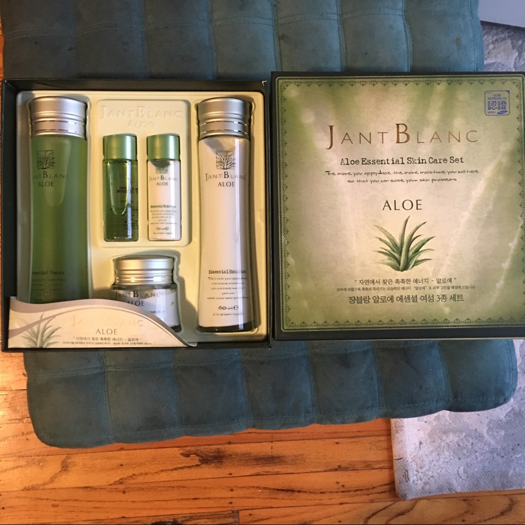 Aloe Essential Skin Care Set